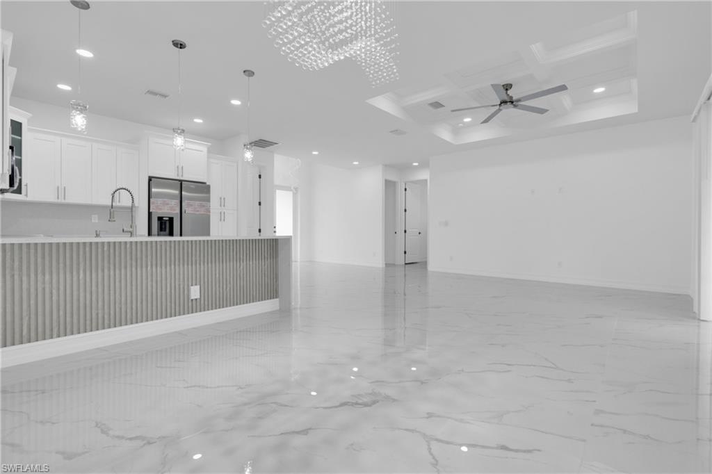 1114 Clark AVE photo 7