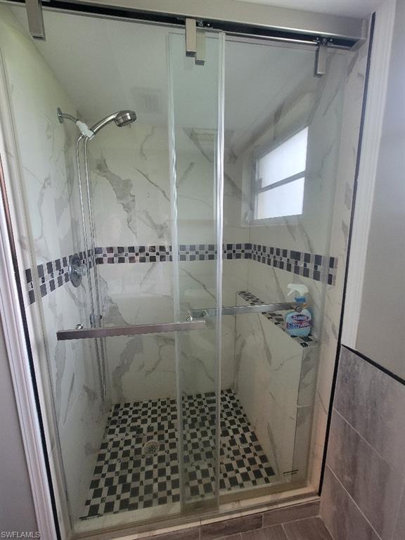 10 Regency CT photo 13