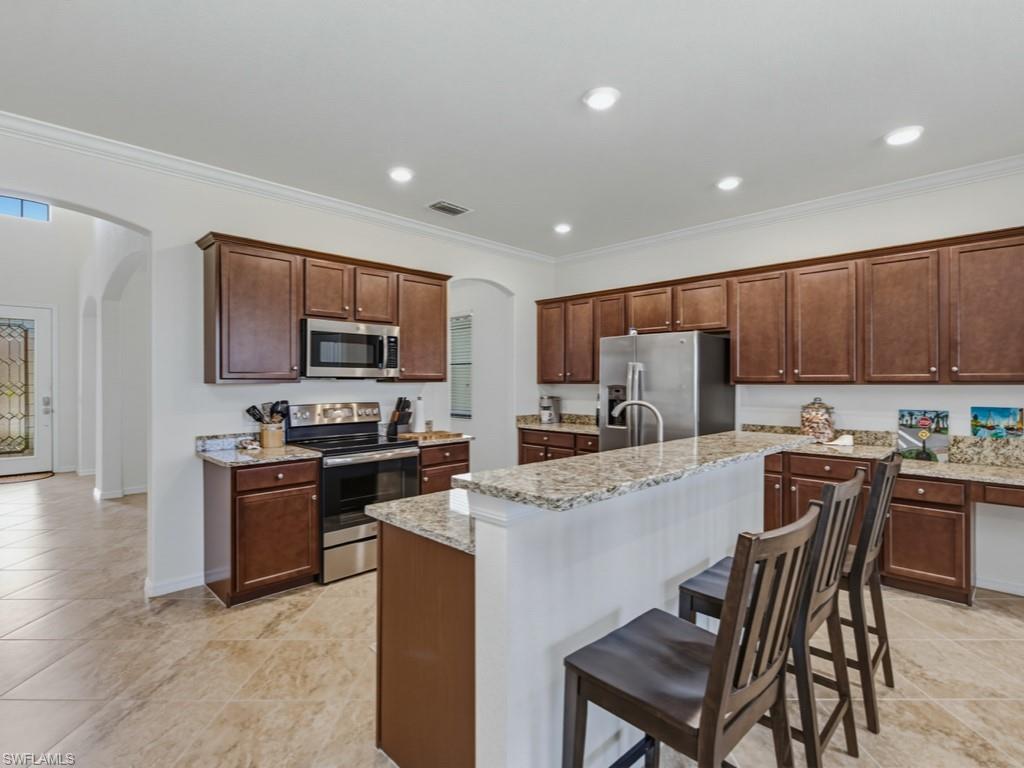 1577 Vizcaya LN photo 11