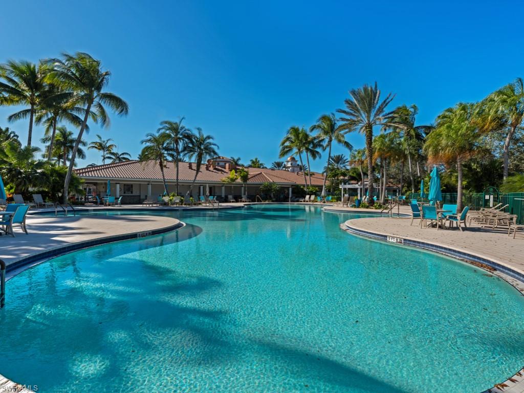 Island Walk Pool