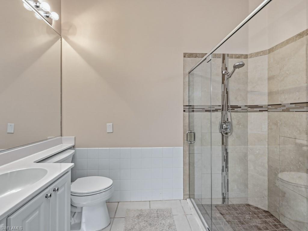 3829 Whidbey WAY photo 10