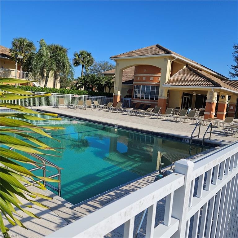 POOL AND CLUBHOUSE