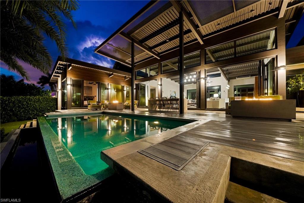 Indoor/Outdoor Living