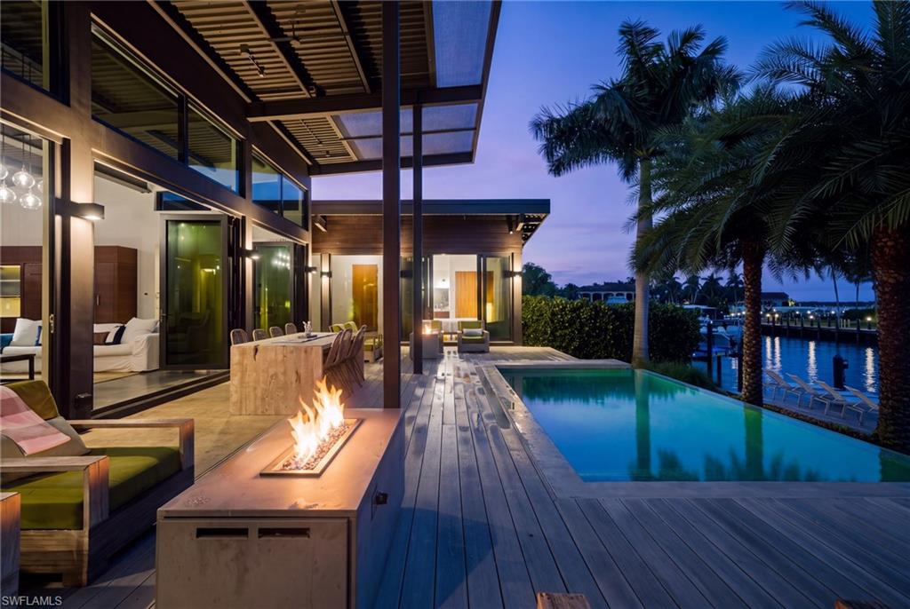 Indoor/Outdoor Living