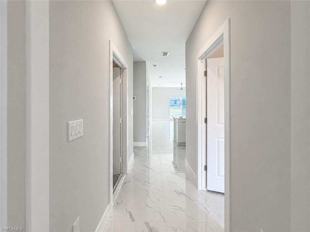 2405/2407 Xelda AVE N photo 10
