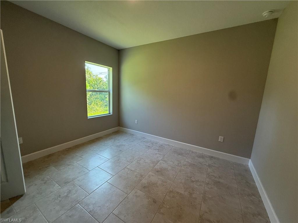 232 Bell BLVD S photo 16