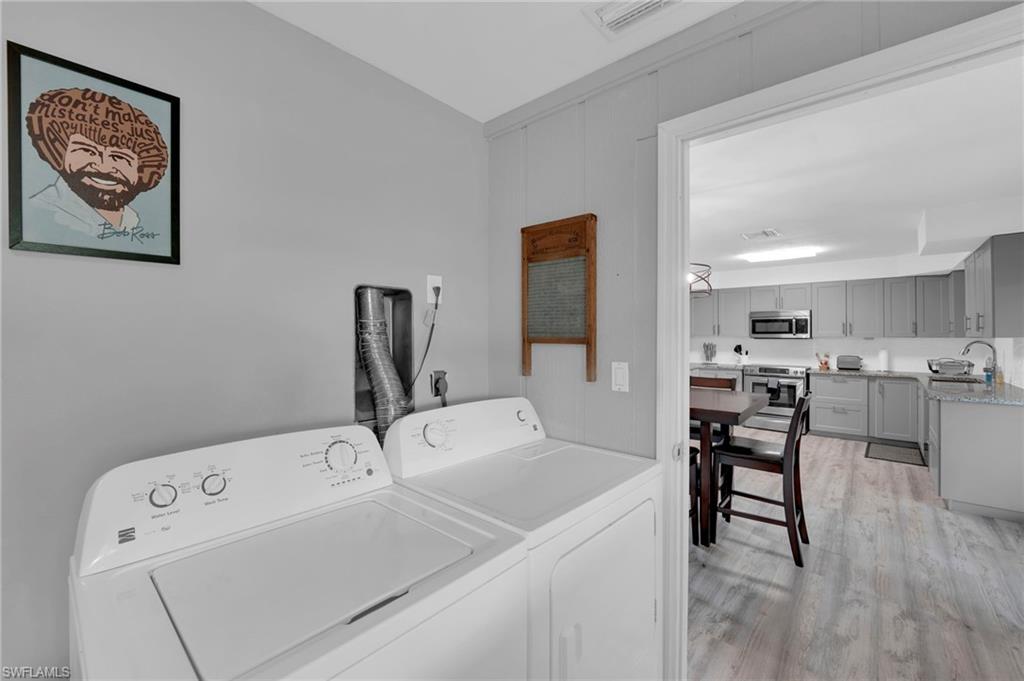 2506 SE 8th AVE photo 10