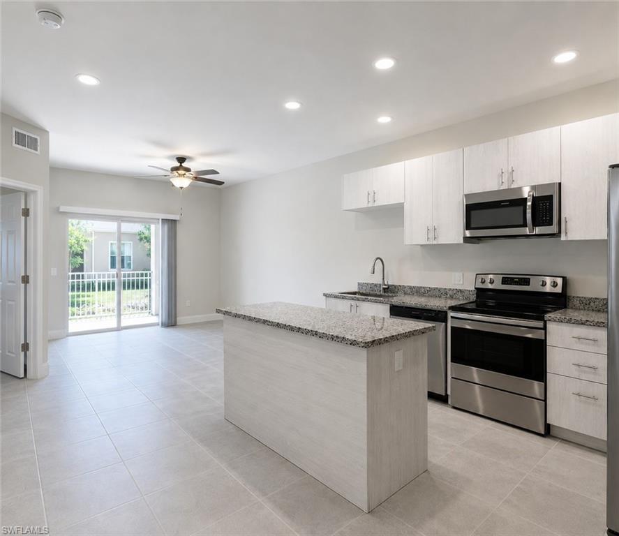 3313 SW 8th PL 202