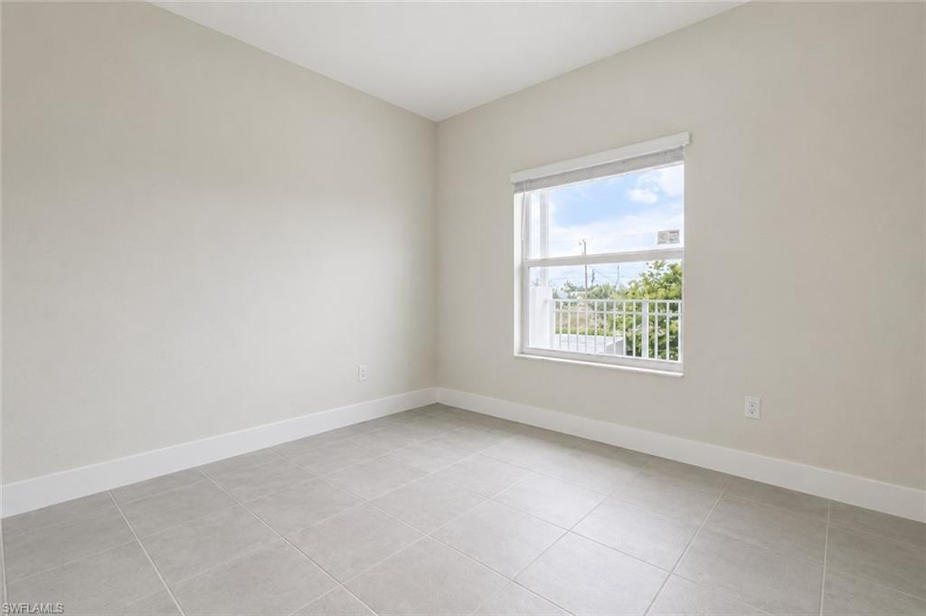 3313 SW 8th PL 202