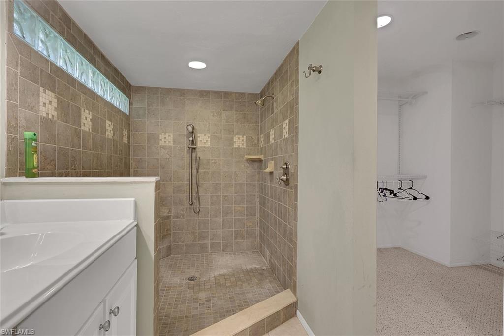 4751 Harbortown LN photo 12
