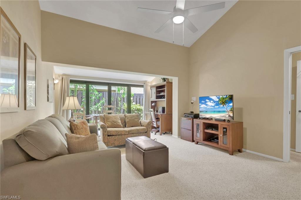 4751 Harbortown LN photo 9