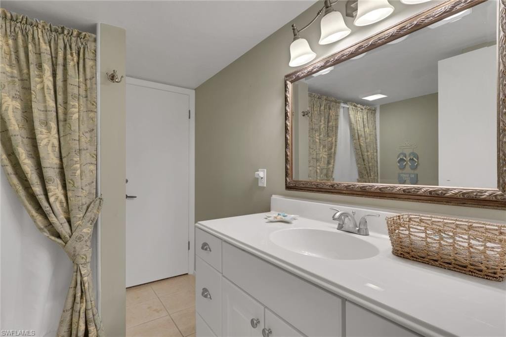 4751 Harbortown LN photo 18