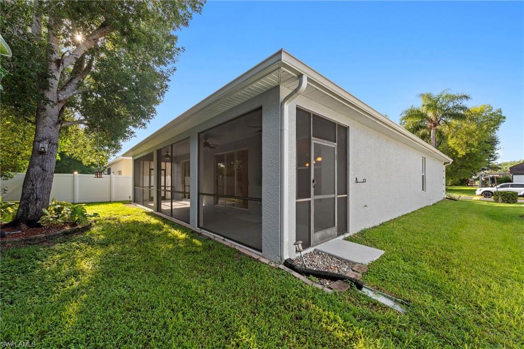 13261 Hampton Park CT photo 32