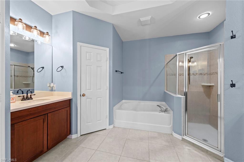 13261 Hampton Park CT photo 25
