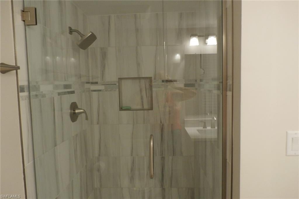 12621 Kelly Sands WAY 305 photo 17