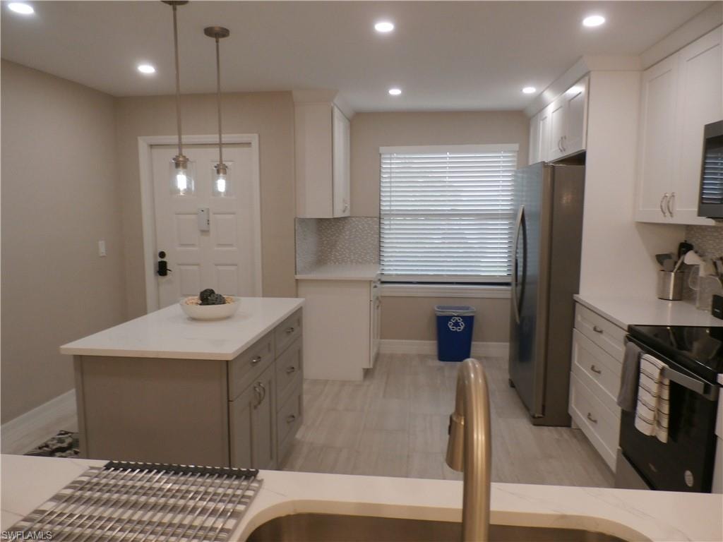 12621 Kelly Sands WAY 305 photo 9