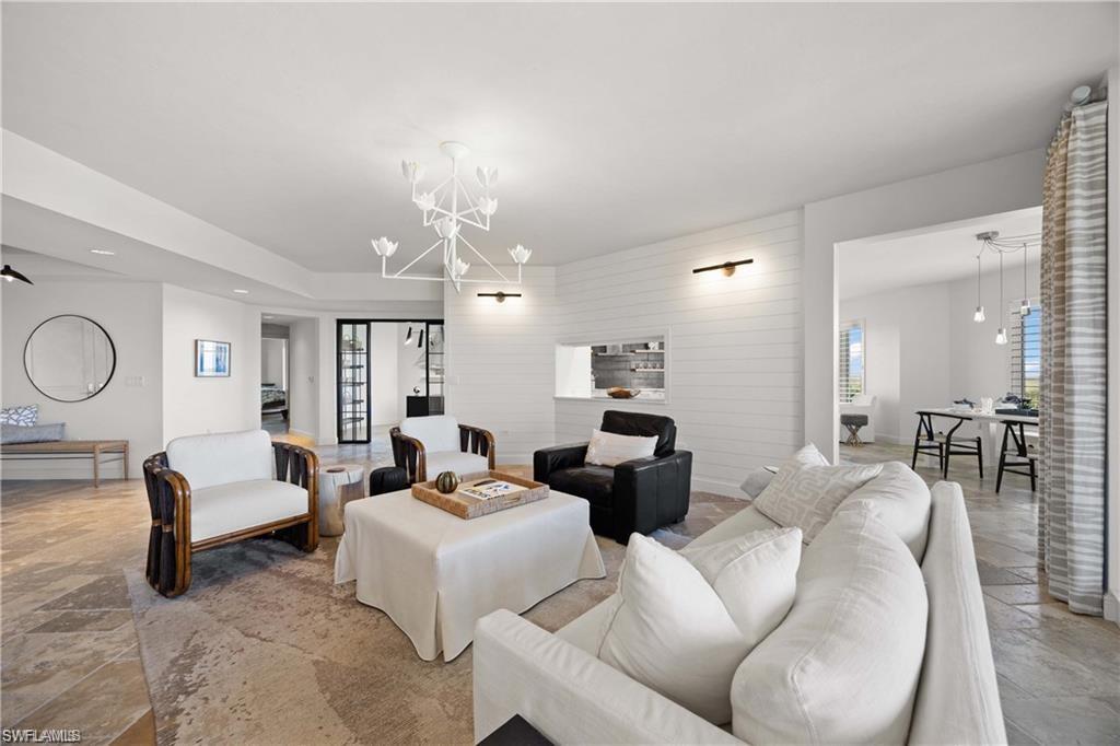 1060 Borghese LN 701 photo 6