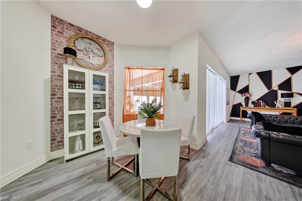 3007 8th ST W