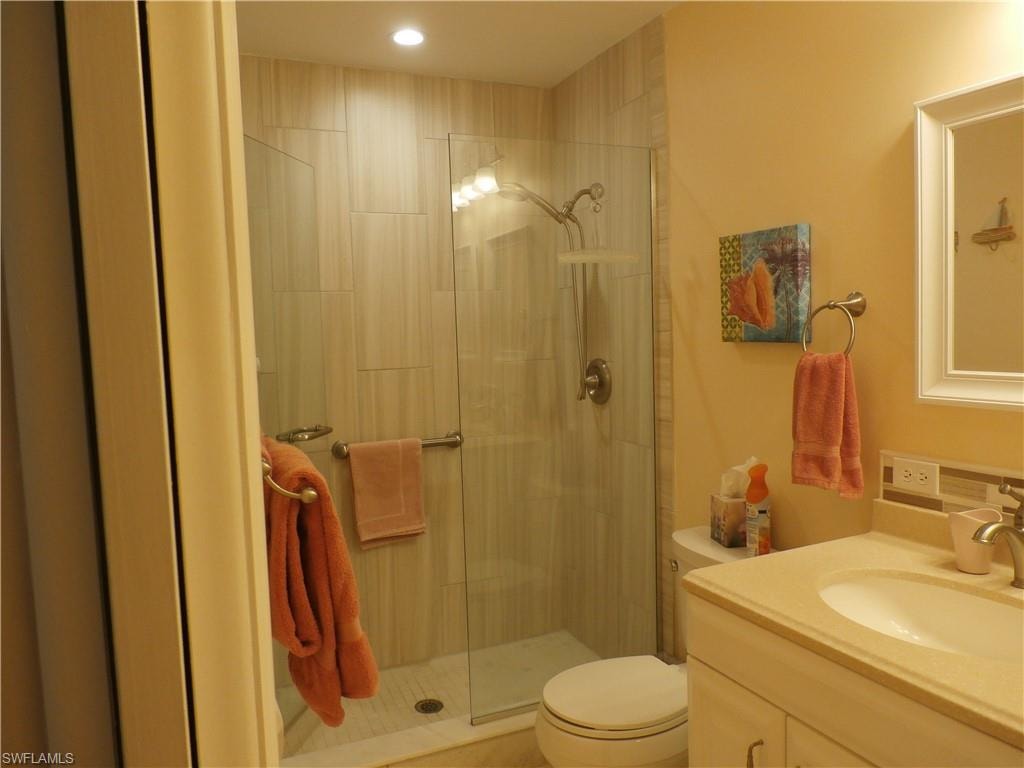 11140 Caravel CIR 109 photo 9