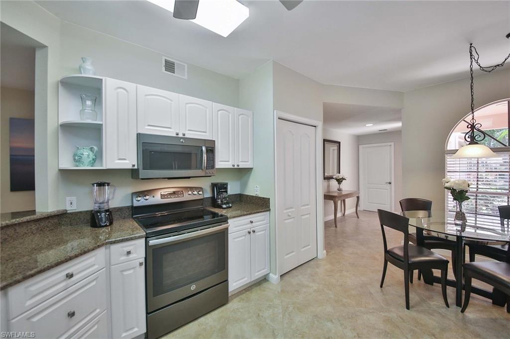 526 Lake Louise CIR 4-403 photo 7