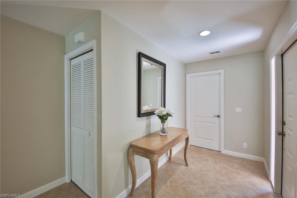 526 Lake Louise CIR 4-403