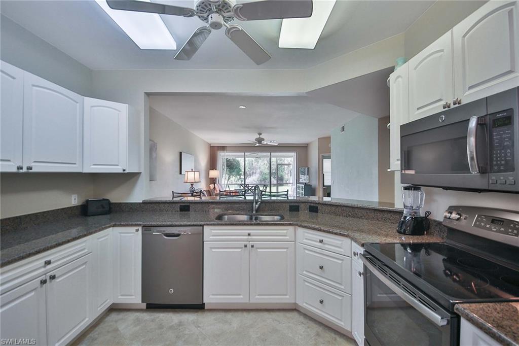 526 Lake Louise CIR 4-403 photo 9