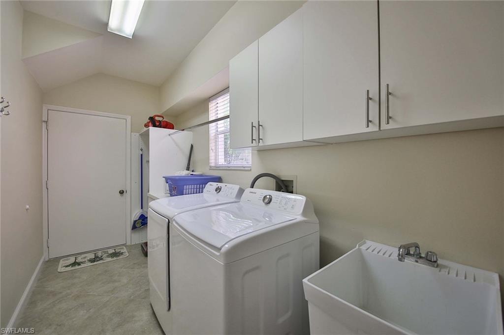 526 Lake Louise CIR 4-403 photo 14