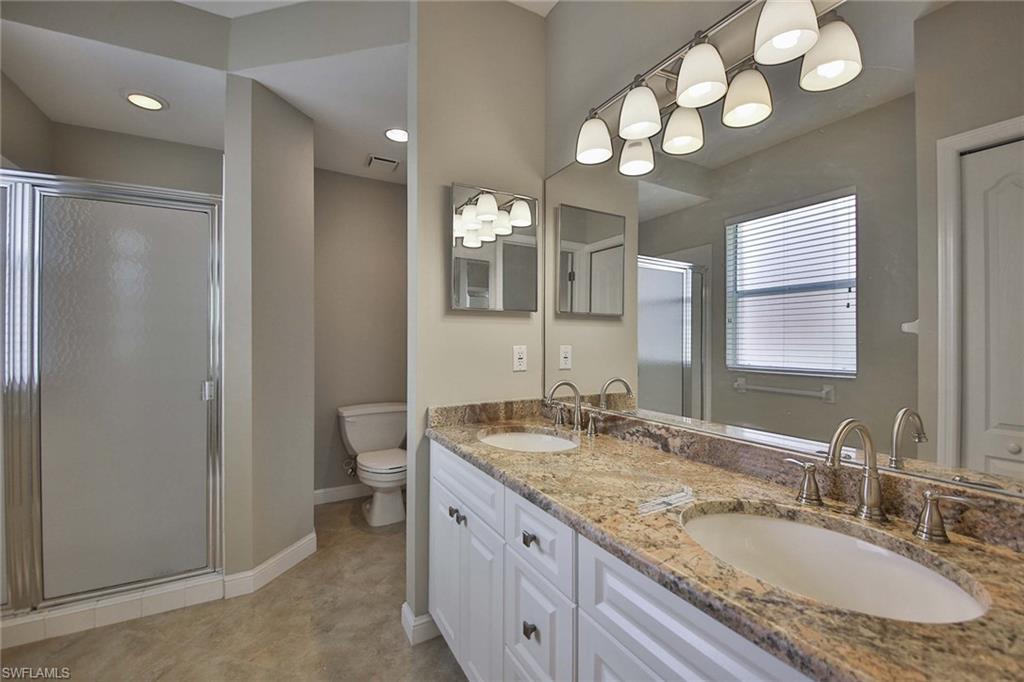 526 Lake Louise CIR 4-403 photo 11