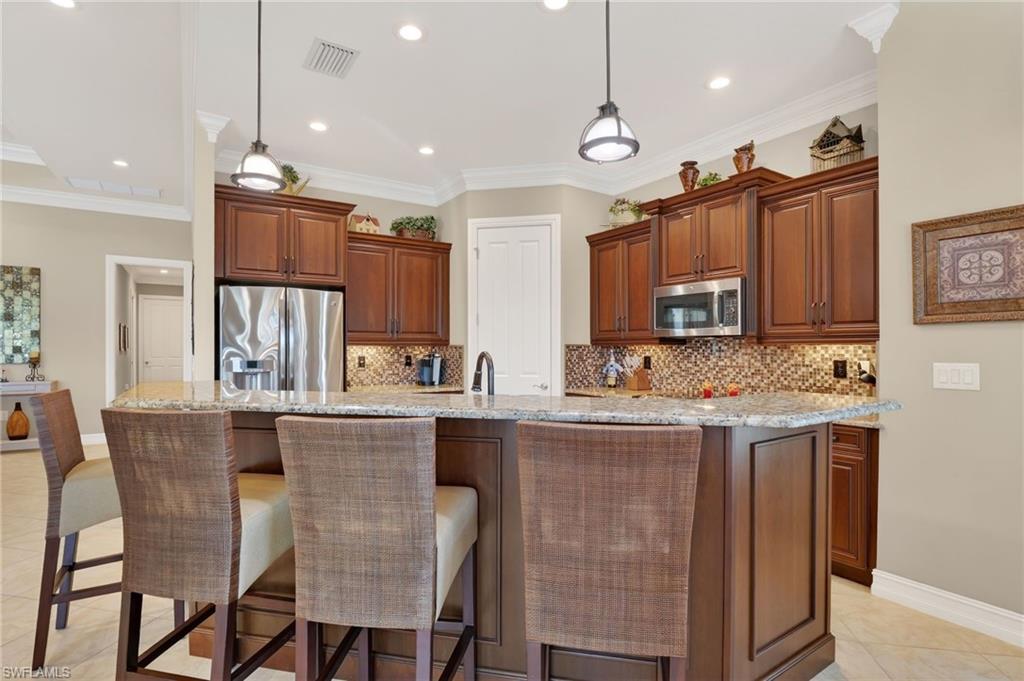 7352 Lantana WAY photo 8