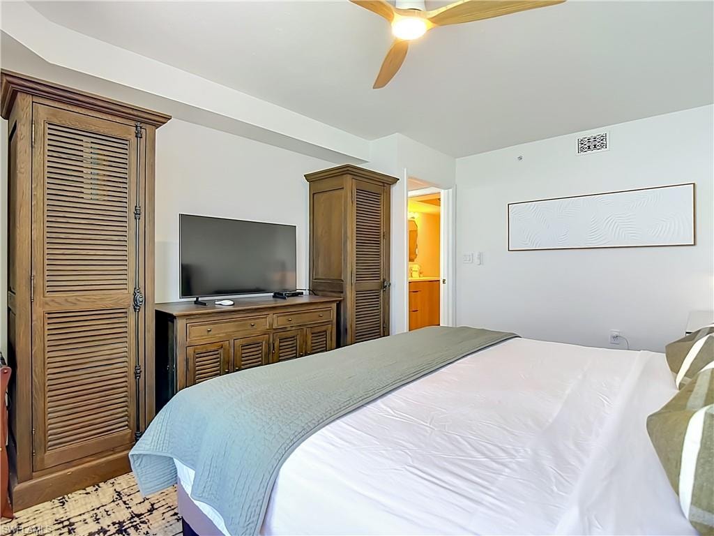 8771 Estero BLVD 904 photo 18