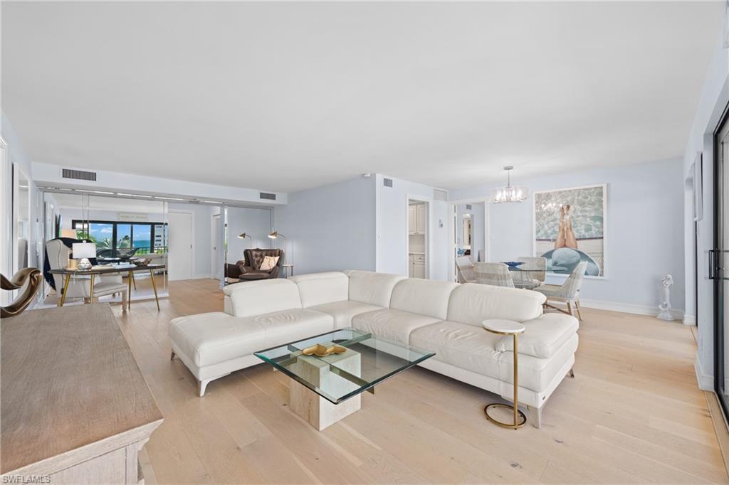 3430 Gulf Shore BLVD N 5I photo 6