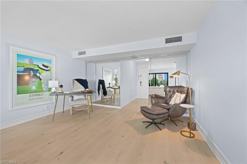 3430 Gulf Shore BLVD N 5I photo 14
