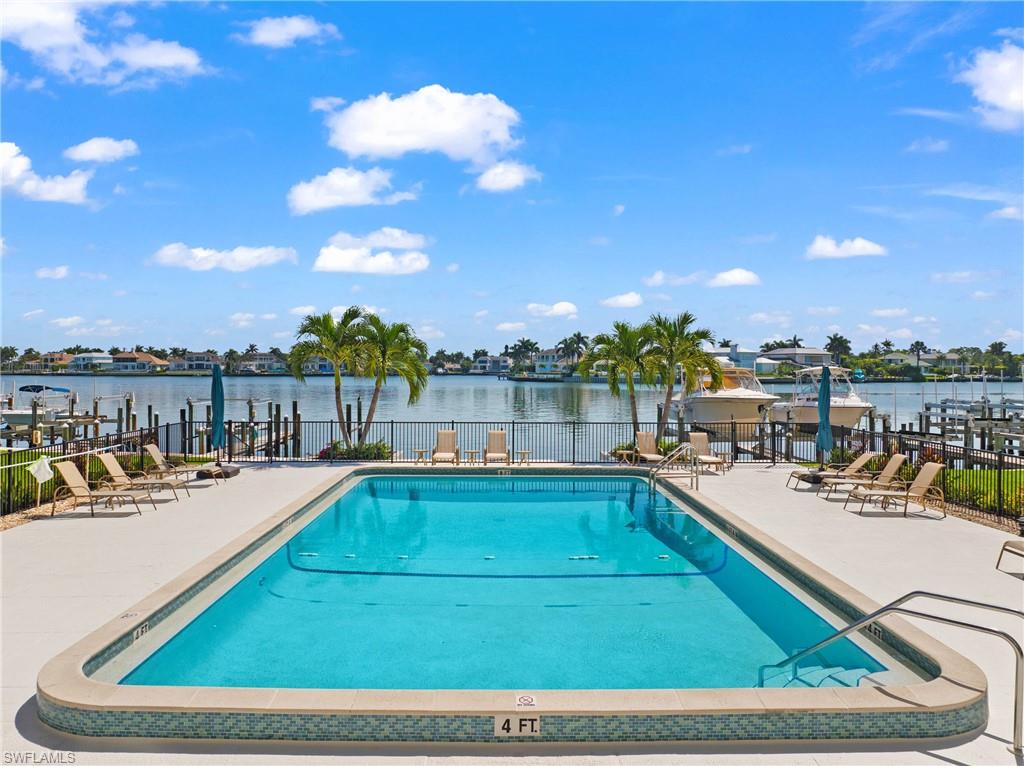 3430 Gulf Shore BLVD N 5I photo 29