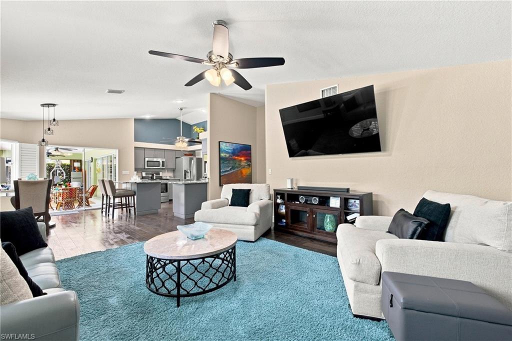 23431 Coral Bean CT photo 14