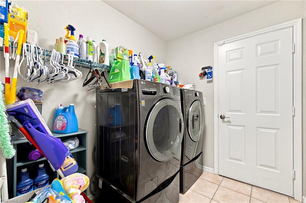 23431 Coral Bean CT photo 29