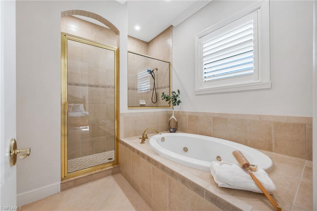 534 Avellino Isles CIR 8302 photo 12