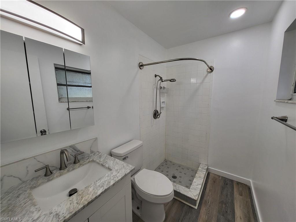 6143 Hester AVE photo 7