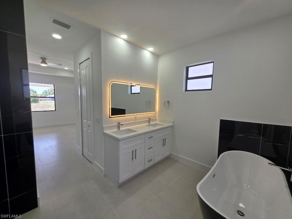 710 Godwid AVE S photo 16