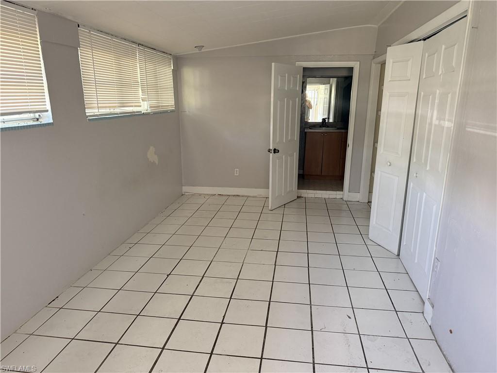 3955 Seminole AVE