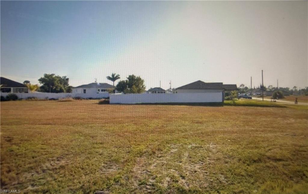 1318 S Gator CIR