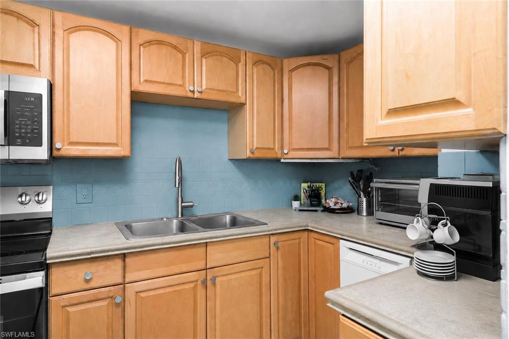 58 Collier BLVD 1601 photo 23