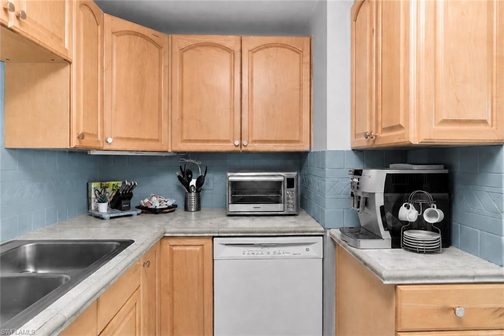 58 Collier BLVD 1601 photo 25