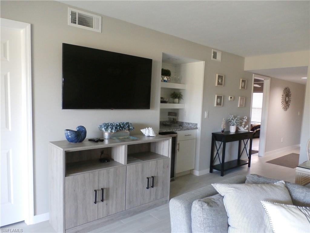 12150 Kelly Sands WAY 619 photo 9