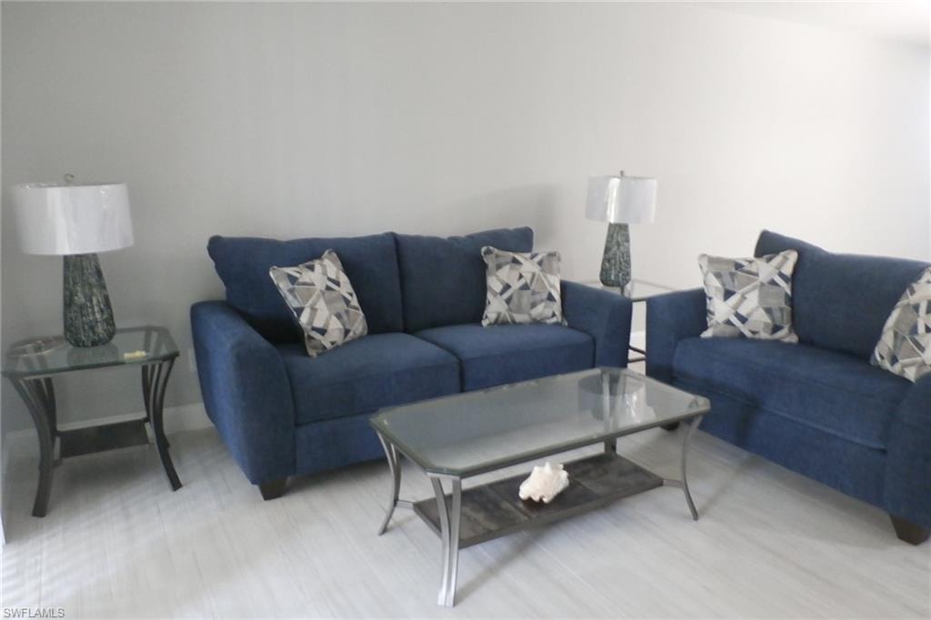 11110 Caravel CIR 101 photo 13