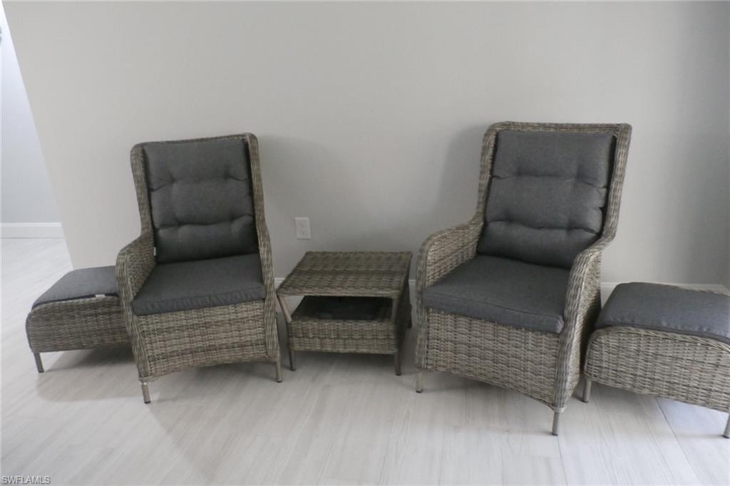 11110 Caravel CIR 101 photo 12