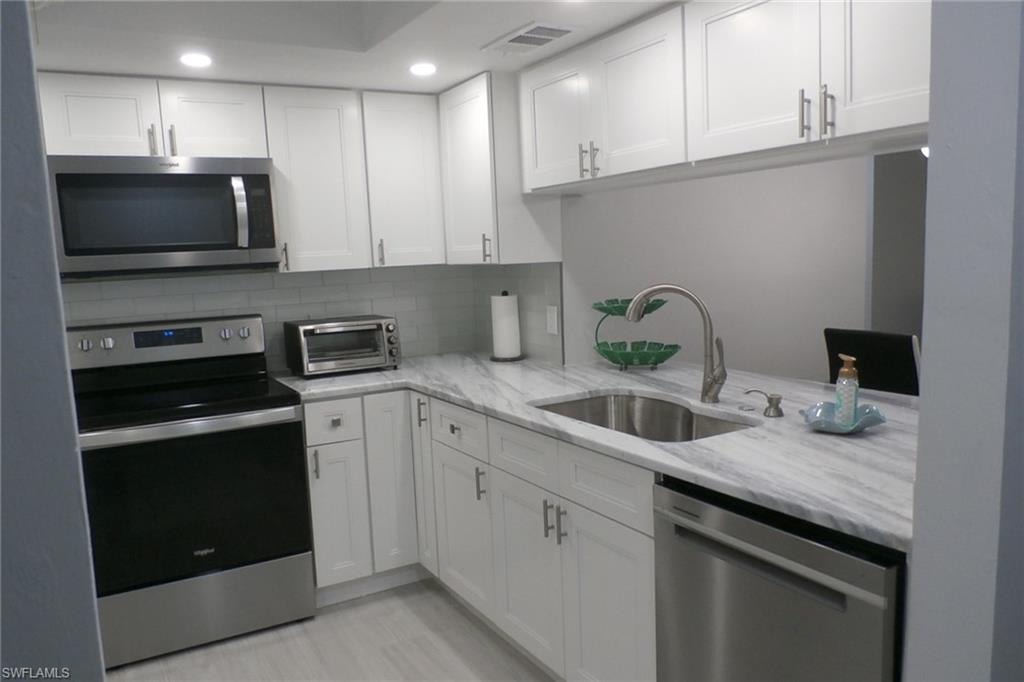 11110 Caravel CIR 101 photo 7