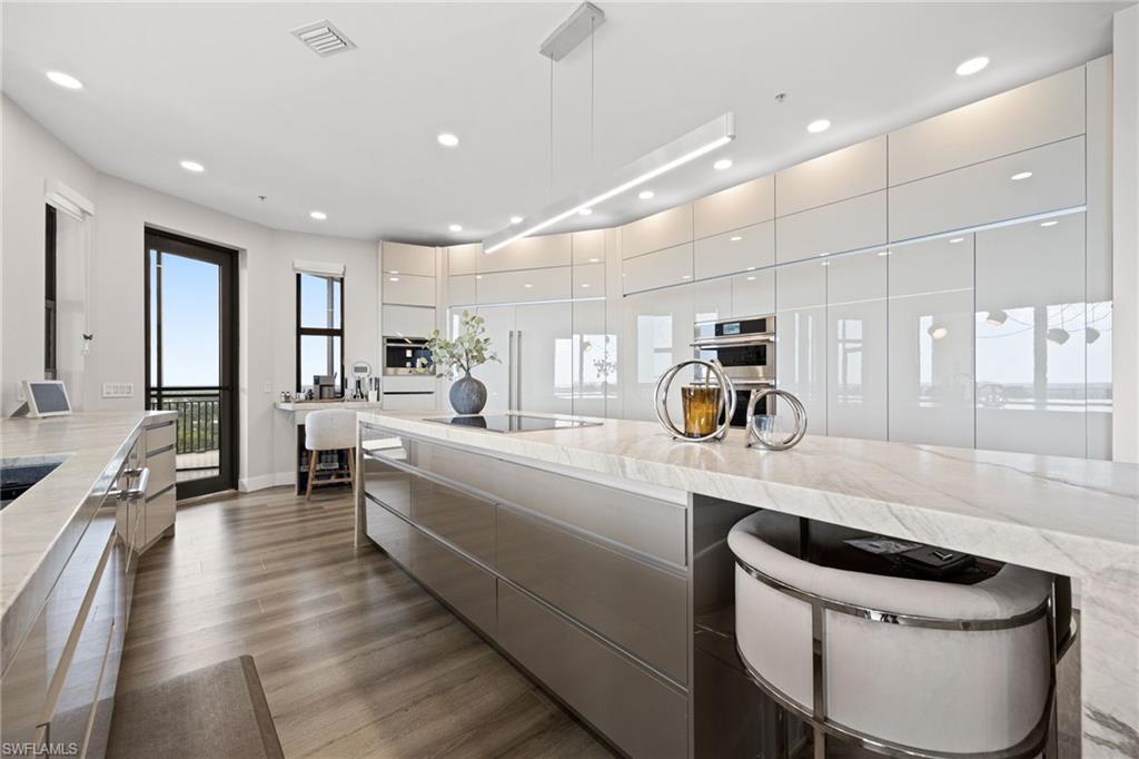 14300 Riva Del Lago DR 2104 photo 16