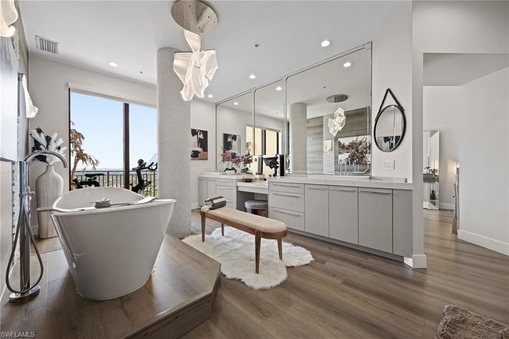 14300 Riva Del Lago DR 2104 photo 29
