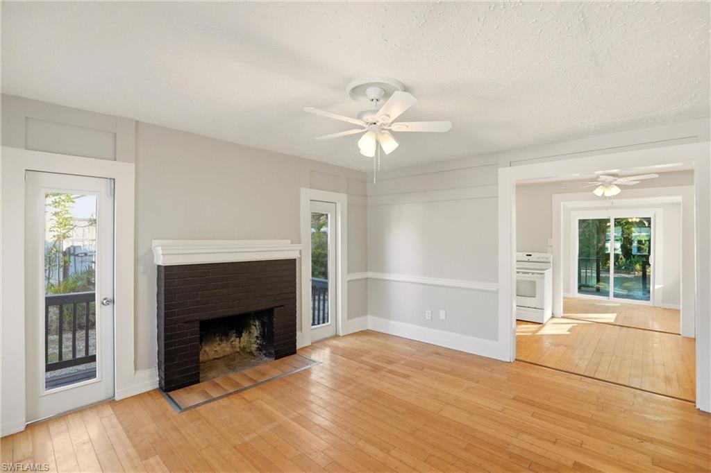 2342 Stella ST photo 12
