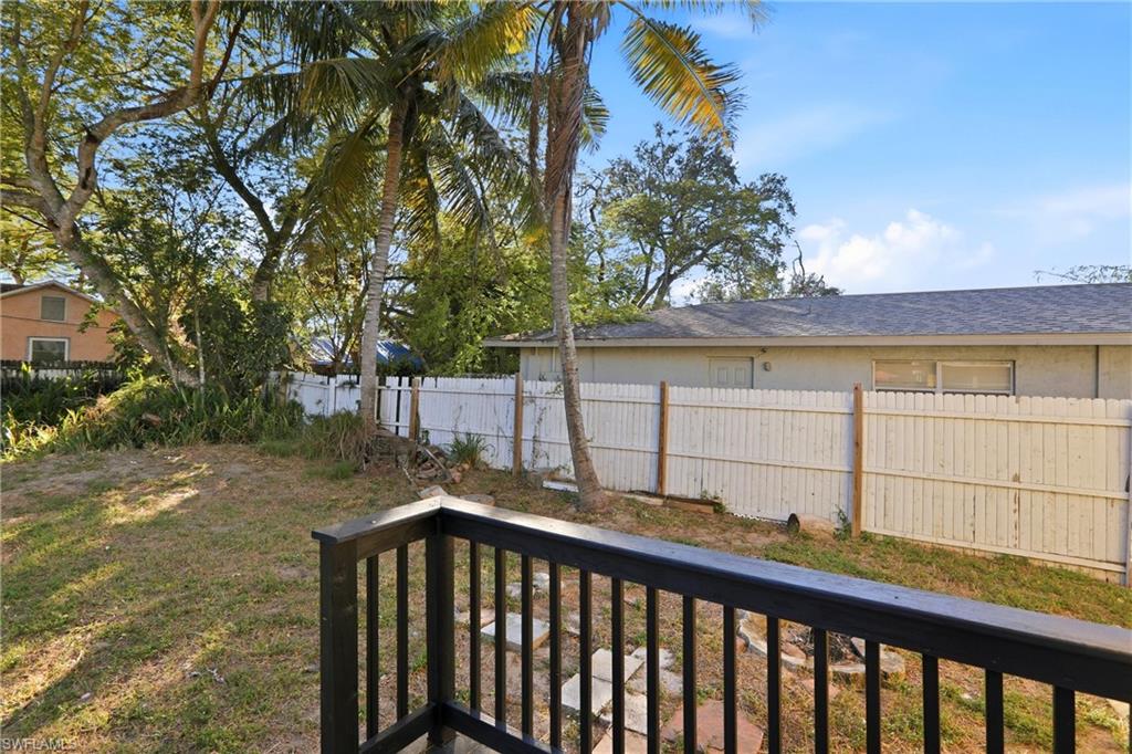 2342 Stella ST photo 32